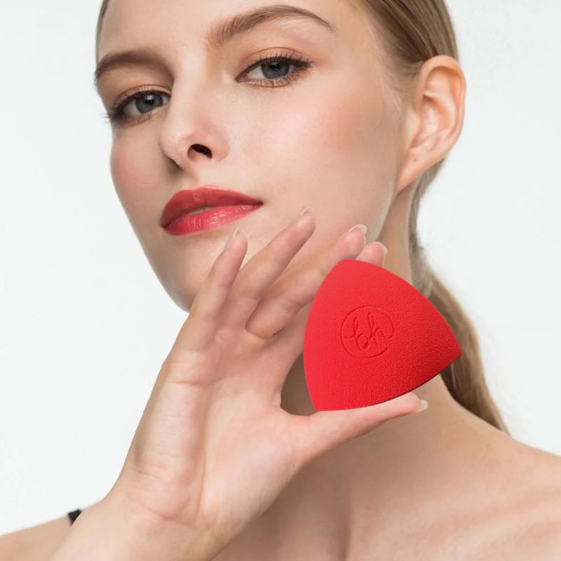 Bông Mút Tán Nền Che Khuyết Điểm Nhiều Góc BH Cosmetics Foundation Blender Sponge (Đỏ) BHM003